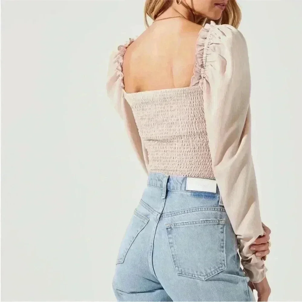 ASTR The Label - Square Neck Puff Sleeve Top (Blush color)